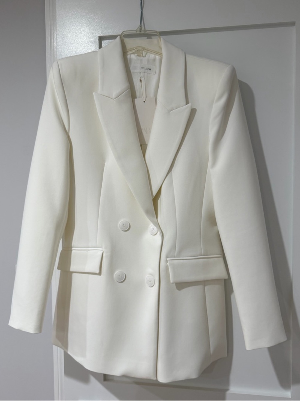 ZARA STRAIGHT CUT DOUBLE BREASTED 4 BUTTON BLAZER SNOW WHITE LARGE